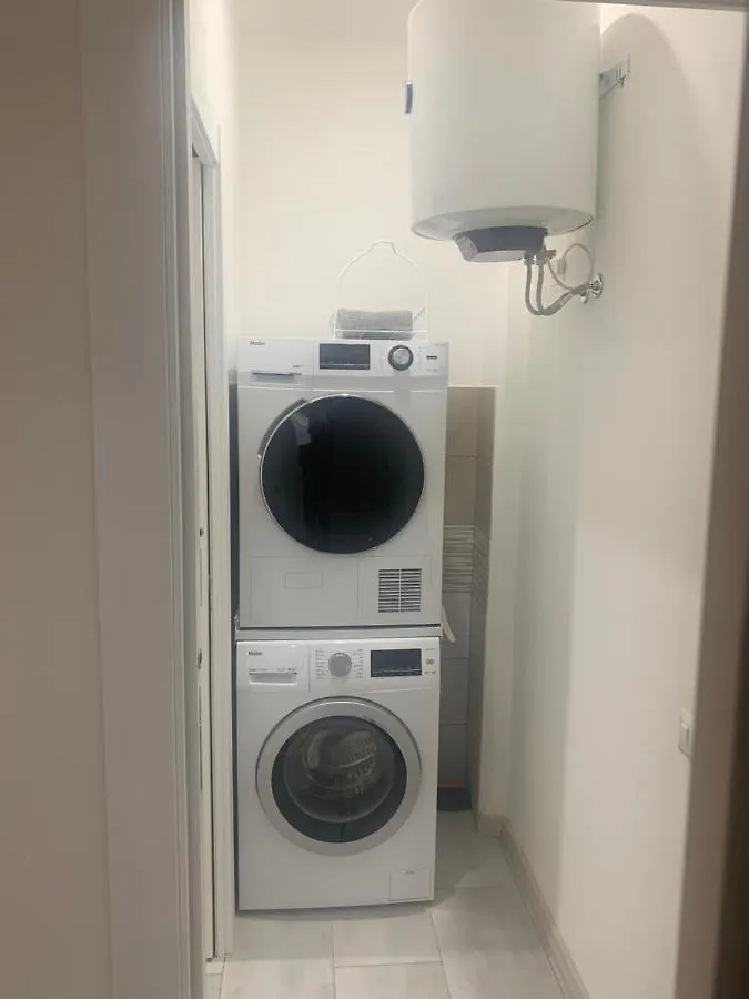 Allwhite Iun R5535 Oristano Apartment
